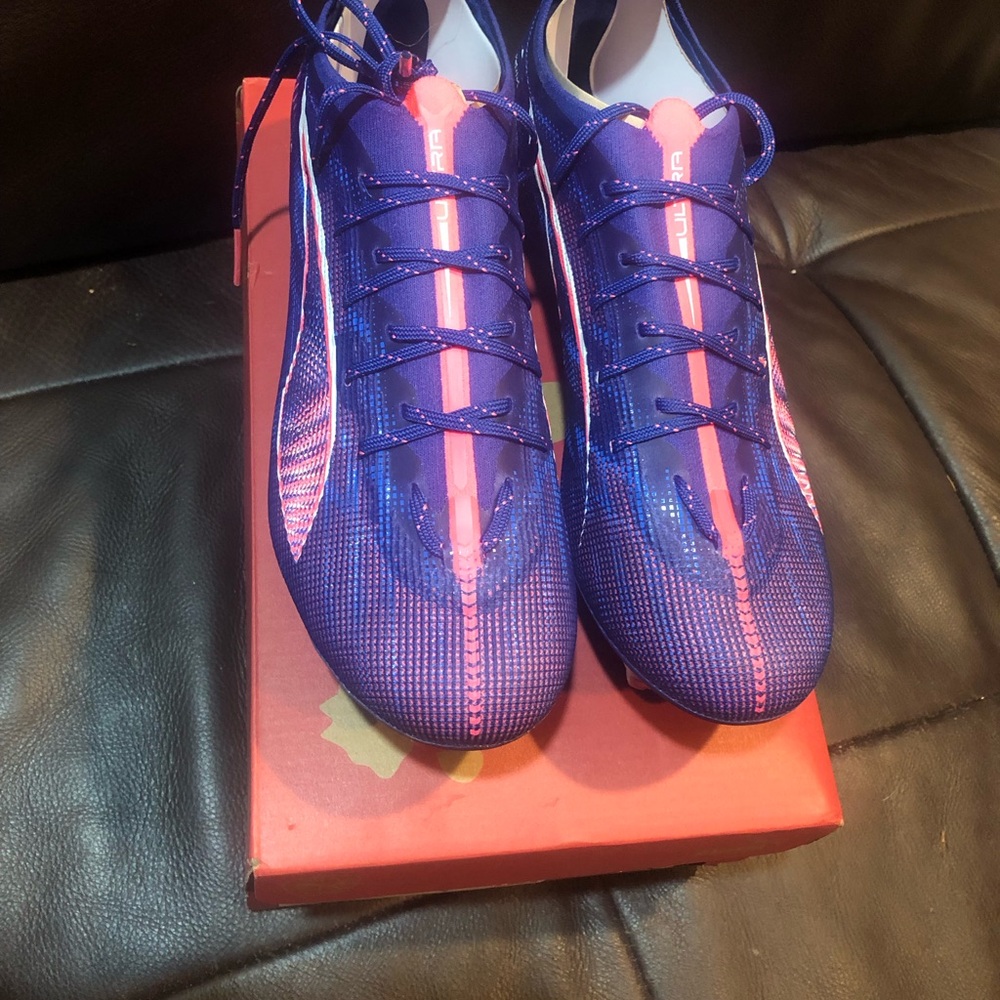 Puma Blue-Purple / Pink Soccer Cleats 9.5M (42.5 EU)